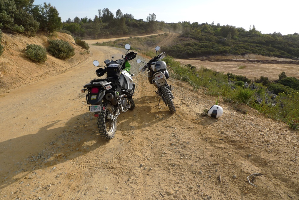 We went on a day-trip test ride on Summit Rd in California.